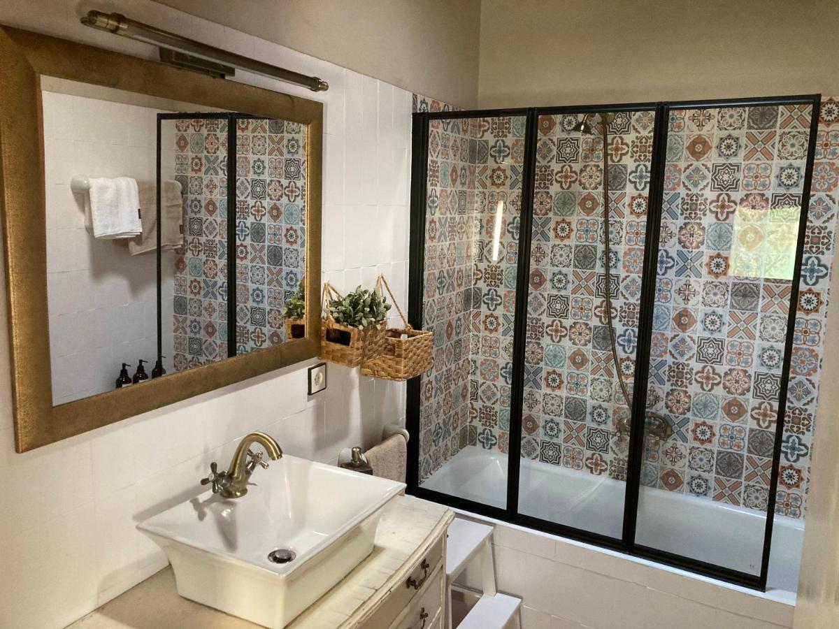 Habitacion Suite En Masia Can Robira Els Hostalets de Pierola Dış mekan fotoğraf
