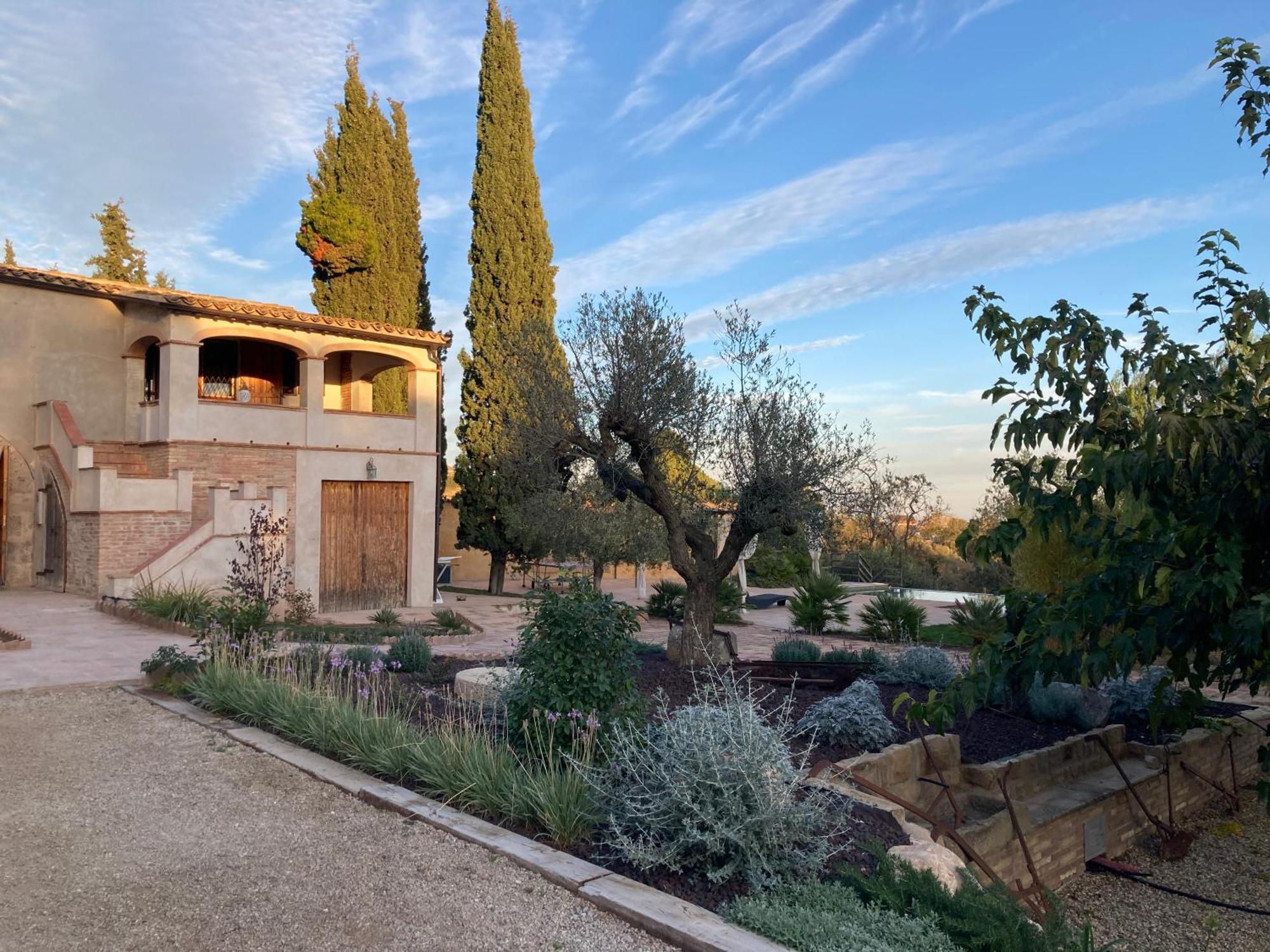 Habitacion Suite En Masia Can Robira Els Hostalets de Pierola Dış mekan fotoğraf